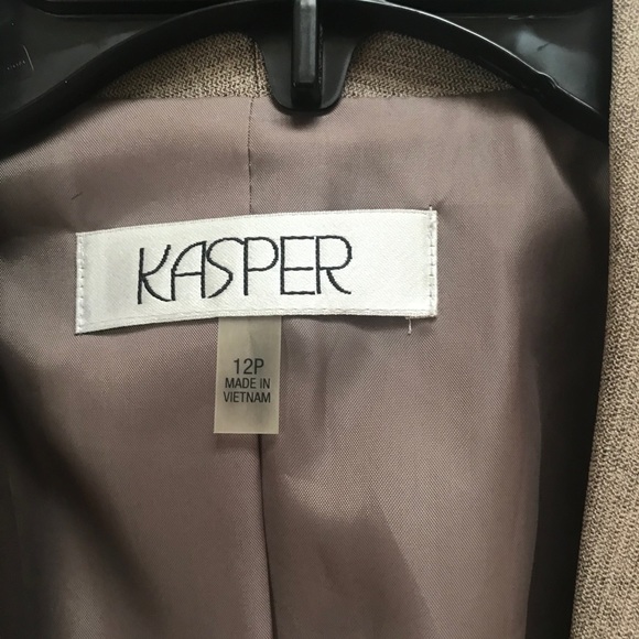 Blazer - Picture 3 of 3